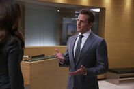 Suits – Suits (2016)