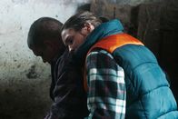Drii Winter – Die noch junge Liebe von Anna (Michèle Brand) und Marco (Simon Wisler) wird auf eine harte Probe gestellt.