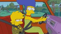 Die Simpsons – Lisa (l.); Marge (r.)