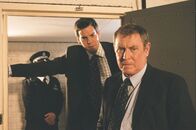 Inspector Barnaby – DS Dan Scott (John Hopkins, l.) und DCI Tom Barnaby (John Nettles, r.).