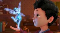 Peter Pan - Neue Abenteuer – Michael ist fasziniert von der Luft-Tinker Bell.