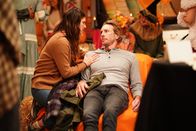 Bless This Mess – Rio (Lake Bell, l.); Mike (Dax Shepard, r.)