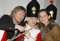 Wunderschön! – Moderatorin Tamina Kallert Kabarettist Jürgen Becker. Für die Dauerausstellung "Wir Rheinländer" hat er sich, wie viele andere Prominente, in Wachs modellieren lassen.