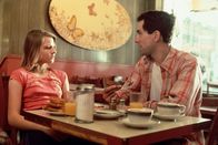 Taxi Driver – Travis (Robert De Niro) möchte die 12jährige Prostituierte Iris (Jodie Foster) aus ihrem Milieu herausholen.