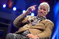 Kabarett am Freitag – Zum ersten und einzigen mal zeigt Gerhard Polt exklusiv für ServusTV in einem Programm die Essenz seines mehr als 40-jährigen Bühnenschaffens. Ein „Best of Gerhard Polt“ aus dem Stadtsaal in Wien.