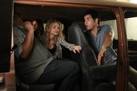 Scorpion – Sonia (Izabella Miko, l.) hofft auf die Hilfe von Walter (Elyes Gabel, r.) und seinem Team, damit die Mörder ihrer Eltern endlich ihre gerechte Strafe bekommen ...