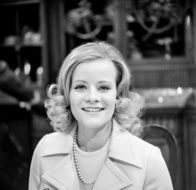Hallo, Hotel Sacher ... Portier – Claudia Rieschl.