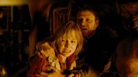 Silent Hill: Revelation – L-R: Heather / Alessa (Adelaide Clemens) und Harry (Sean Bean)