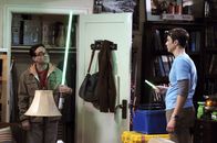 The Big Bang Theory – Geraten in Streit: Leonard (Johnny Galecki, l.) und Sheldon (Jim Parsons, r.) ...