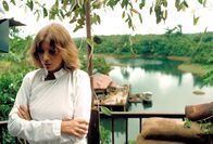 Apocalypse Now Redux – Roxanne Sarrault (Aurore Clément)