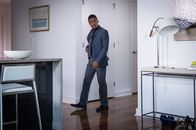 Elementary – Steht Sherlock Holmes bei den Ermittlungen in einem neuen Mordfall zur Seite: Bell (Jon Michael Hill) ...