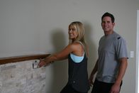 Die Super-Makler - Top oder Flop? – Packen gemeinsam an: Christina (l.) und Tarek El Moussa (r.) ...