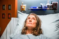 The Good Doctor – Caroline Reznik (Annette O'Toole)