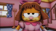 The Garfield Show – Minerva und Drusilla sind mal wieder zu Besuch und haben Garfield verkleidet.