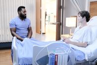 Atlanta Medical – Dr. AJ Austin (Malcolm-Jamal Warner, l.); Isaac Morgan (Connor Paolo, r.)