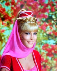 Bezaubernde Jeannie – Jeannie (Barbara Eden).
