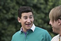 The Goldbergs – (v.li.) Sam Lerner (Geoff Schwartz), Shayne Topp (Matt Bradley).