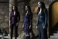 Charmed – (v.l.n.r.) Macy Vaughn (Madeleine Mantock); Mel Vera (Melonie Diaz); Maggie Vera (Sarah Jeffery)