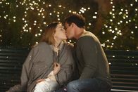 The Middle – Sue (Eden Sher, l.); Logan (David Hull, r.)
