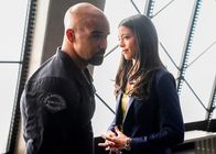 S.W.A.T. – Shemar Moore (Daniel ‚Hondo‘ Harrelson), Stephanie Sigman (Jessica Cortez).