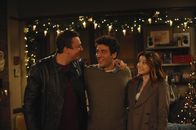 How I Met Your Mother – Ted (Josh Radnor, M.) erfährt, dass Lilys (Alyson Hannigan, r.) Schwangerschaftstest positiv ist. Die Tatsache, dass Lily und Marshall (Jason Segel, l.) nun ein Baby bekommen, lässt ihn über sein Leben nachdenken ...