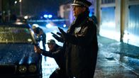 Wild Bill – Bill Hixon (Rob Lowe, r.) ist in einem riskanten Einsatz.