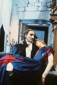 Das Phantom der Oper – Erik The Phantom of the Opera (Charles Dance, l.)