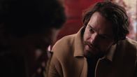 The Fortress – Leo (Dominic Allburn, re.) schmiedet mit seinem Sohn (Samuel Eide, li.) einen riskanten Plan.