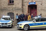 Die Ruhrpottwache - Vermisstenfahnder im Einsatz – (v.l.n.r.) Sandra Fromme; Can Yildiz; Michael Smolik; Vincent Berger; Bora Aksu; Hannah Heldt