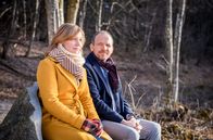 Sturm der Liebe – Katja (Isabell Stern, l.) und Markus (Timo Ben Schöfer, r.) erinnern sich wehmütig, einmal einen gemeinsamen Traum gehabt zu haben.; ARD STURM DER LIEBE FOLGE 4279 Uhr im ERSTEN. Katja (Isabell Stern, l.) und Markus (Timo Ben Schöfer, r.) erinnern sich wehmütig, einmal einen gemeinsamen Traum gehabt zu haben.