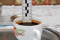 Ermittler! – Die Spurensicherung entdeckt im Wohnzimmer eine volle Kaffeetasse. Die Kriminaltechniker messen, wieviel Kaffee bereits verdunstet ist - und können damit Rückschlüsse auf die Tatzeit ziehen.