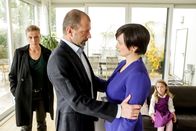 Janus – Franziska Weisz (Cara Horvath), Simon Hatzl (Robert Medek), Veronika Glatzner (Louisa Medek), Elena Dörfler (Fanny Medek).
