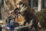 MacGyver – Beweist Einfallsreichtum: Angus MacGyver (Lucas Till) ...