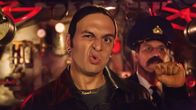 Agent Ranjid rettet die Welt – Hakan (Kaya Yanar, vorne)