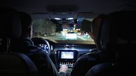 Speed Cops - Poser und Raser im Visier – Polizeibeamte im Auto