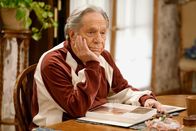 The Goldbergs – Die Goldbergs Staffel 3 Folge 24 Verbringt viel Zeit mit seinen Enkeln: George Segal als Albert "Pops" Solomon