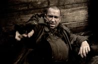 Mutant Chronicles – Wird von Mutanten entführt: Captain Nathan Rooker (Sean Pertwee) ...