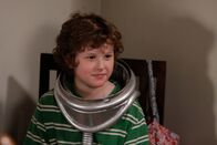 Modern Family – Nolan Gould (Luke Dunphy).