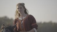 Mythos - Die größten Rätsel der Geschichte – Die germanische Prinzessin Ildiko (Anna Suplicz) heiratet den Hunnenkönig Attila. In der Hochzeitsnacht stirbt er unter mysteriösen Umständen.